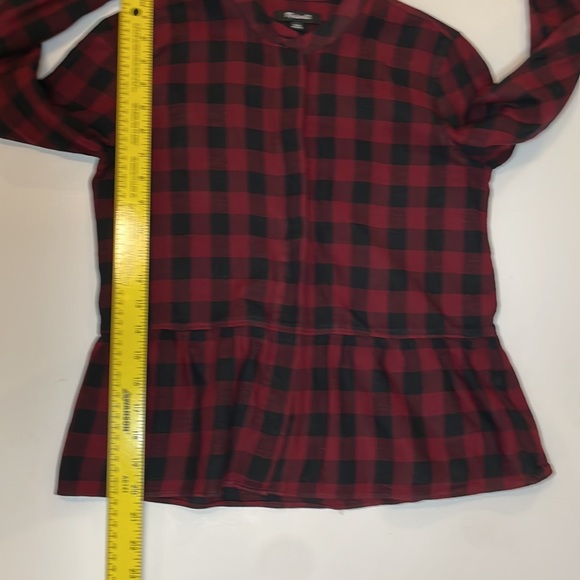 Madewell soft & lightweight flannel covered button peplum top. Maroon/black XXS - Picture 7 of 7